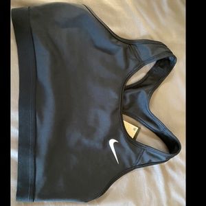Women's Drifit Black Nike Sports Bra (Medium - Brand New)
